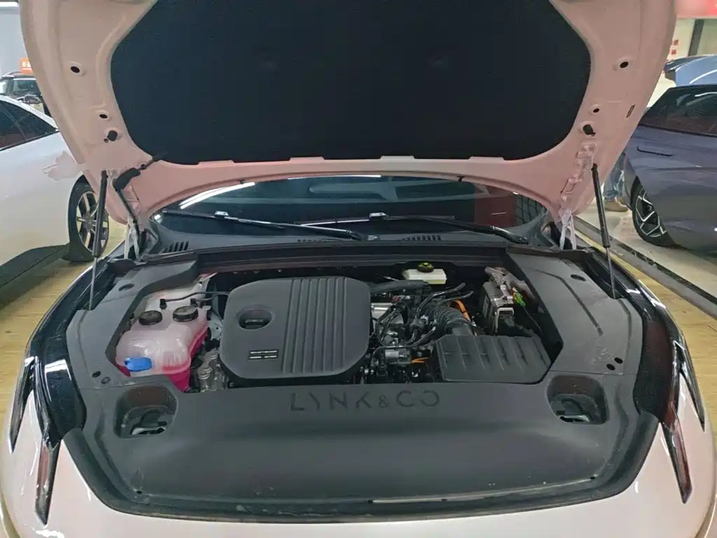 Lynk & Co 07 EM-P — миниатюра 20