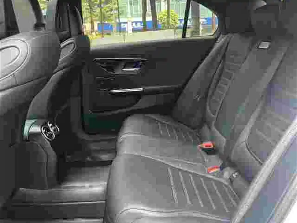 Mercedes-Benz C-Class — миниатюра 9