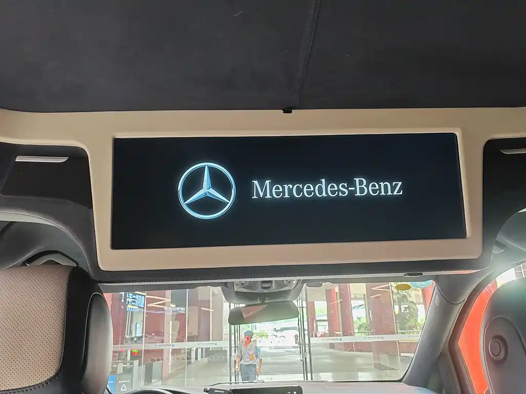 Mercedes-Benz V-Class — миниатюра 18