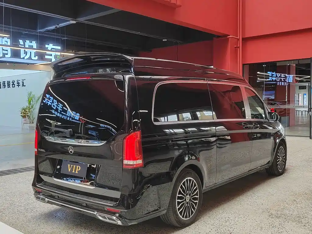 Mercedes-Benz V-Class — миниатюра 4