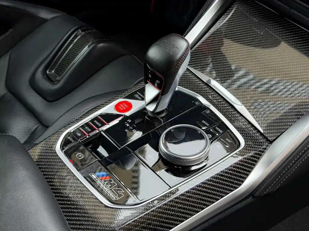 BMW M4 2022 M4