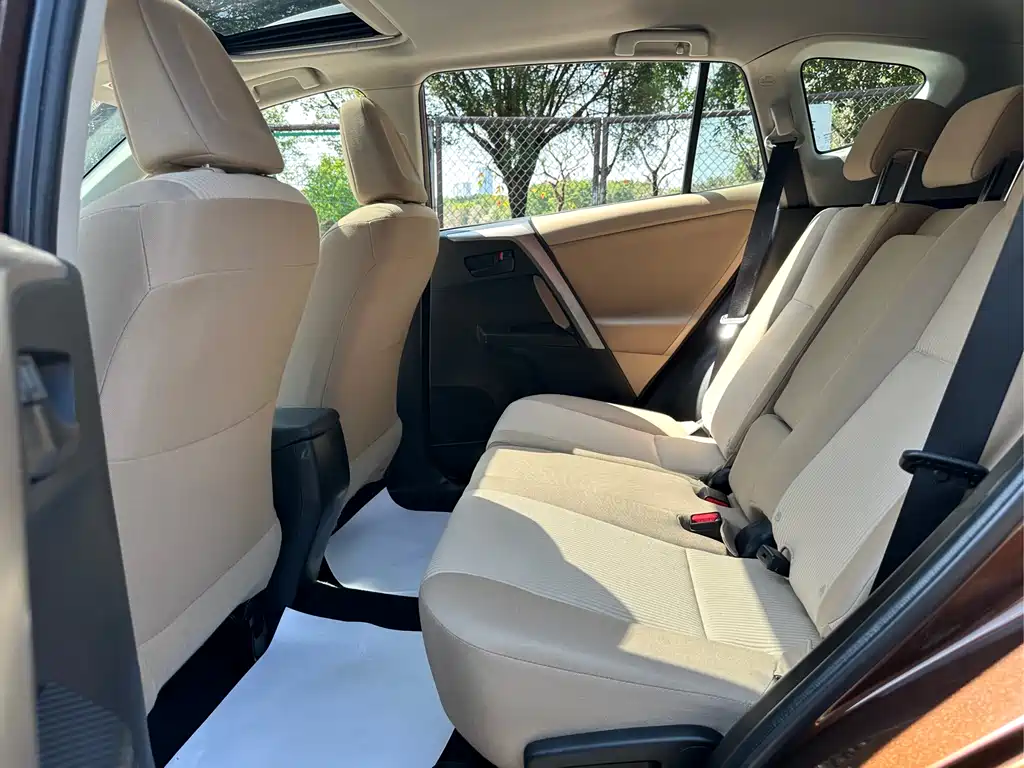 TOYOTA RAV4 RONGFANG