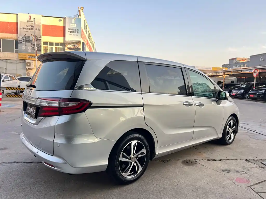 Honda Odyssey — миниатюра 17