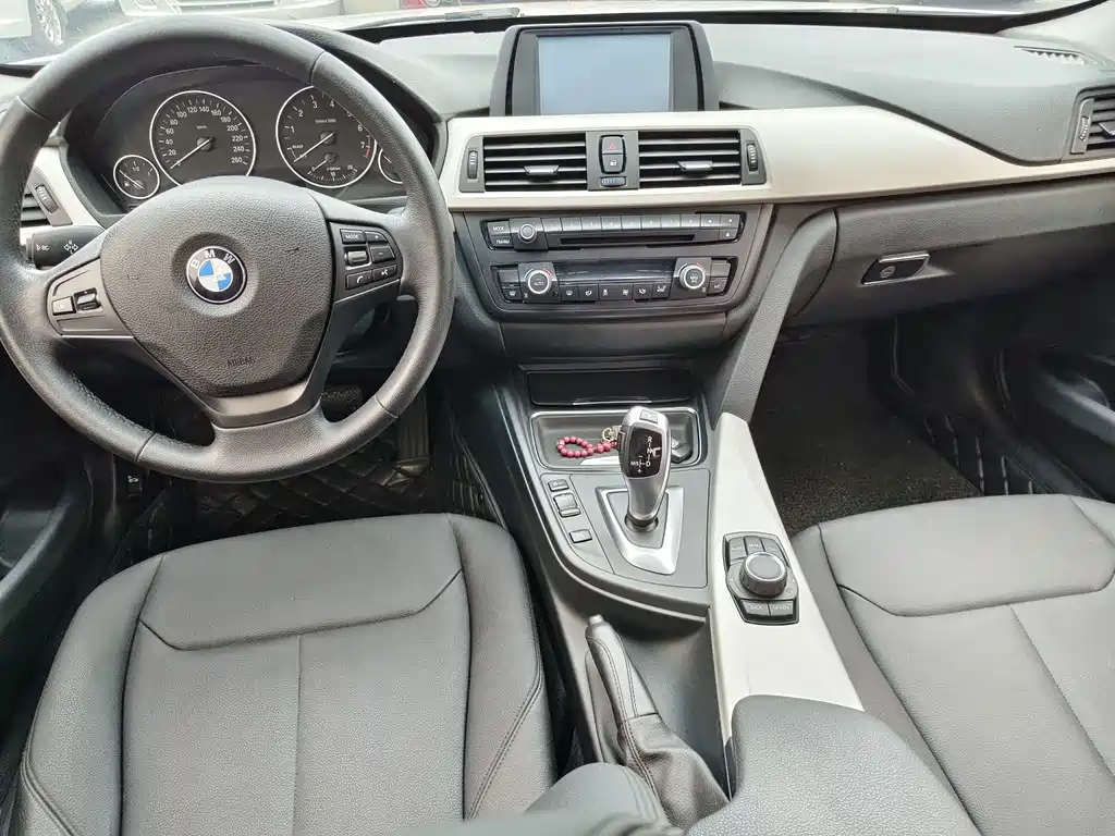 BMW 3 Series — миниатюра 9