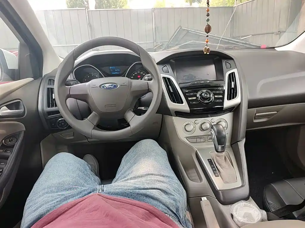Ford Focus — миниатюра 10