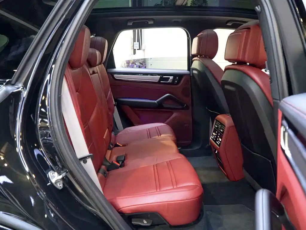 Porsche Cayenne Hybrid — миниатюра 10