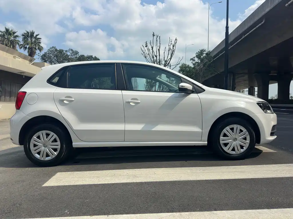Volkswagen Polo — миниатюра 4