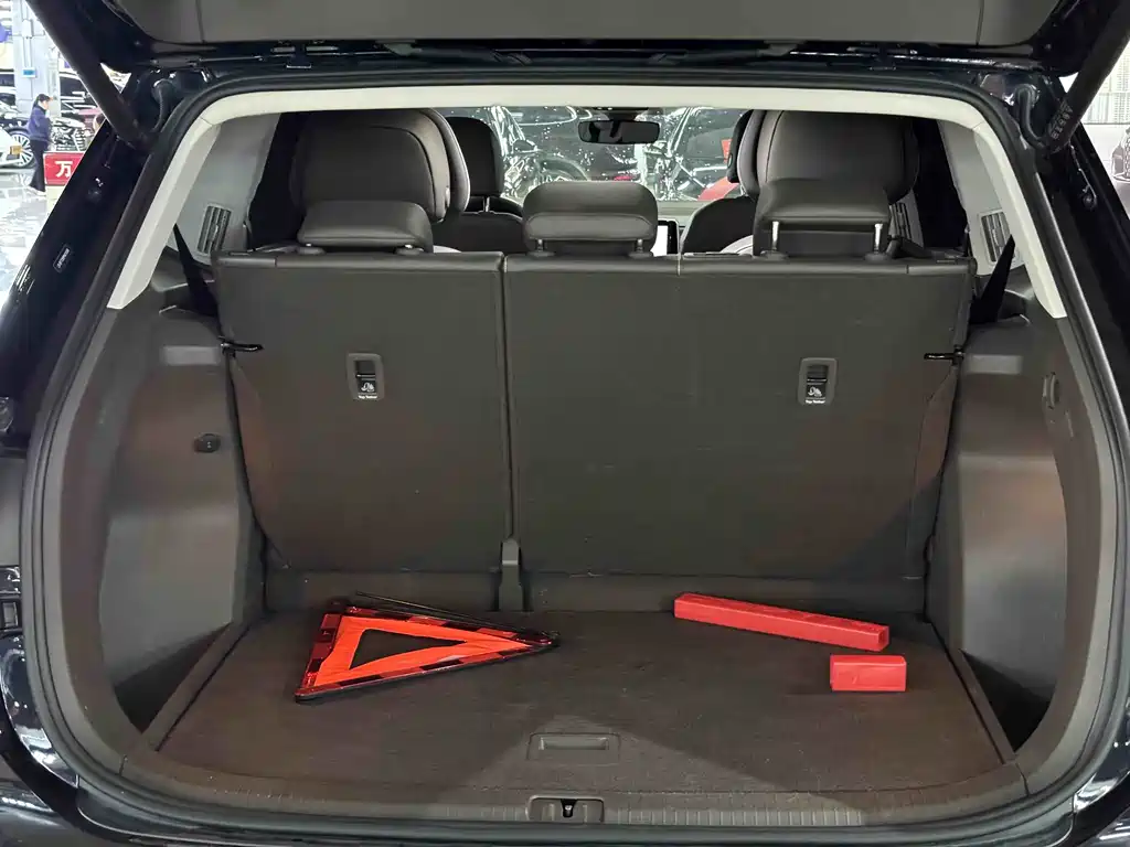 Volkswagen Viloran 2023 380TSI Flagship