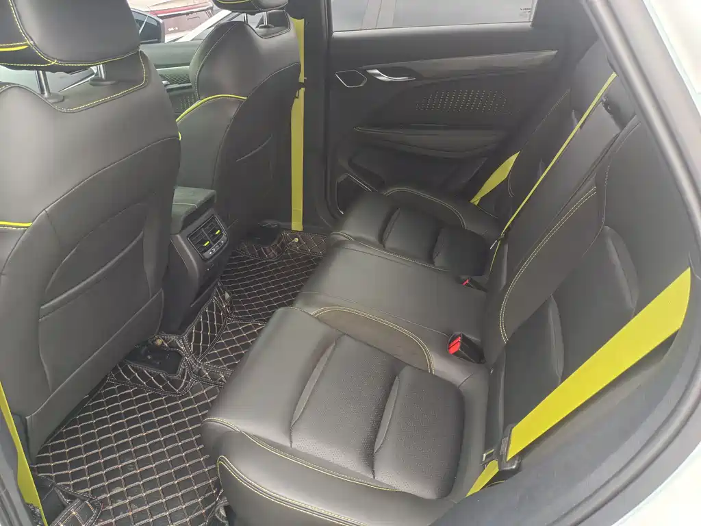 Geely TugellaS S 2021 2.0TD AT