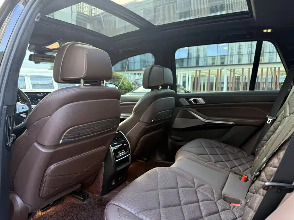 BMW X5 2022 xDrive 40Li Premium M Sport