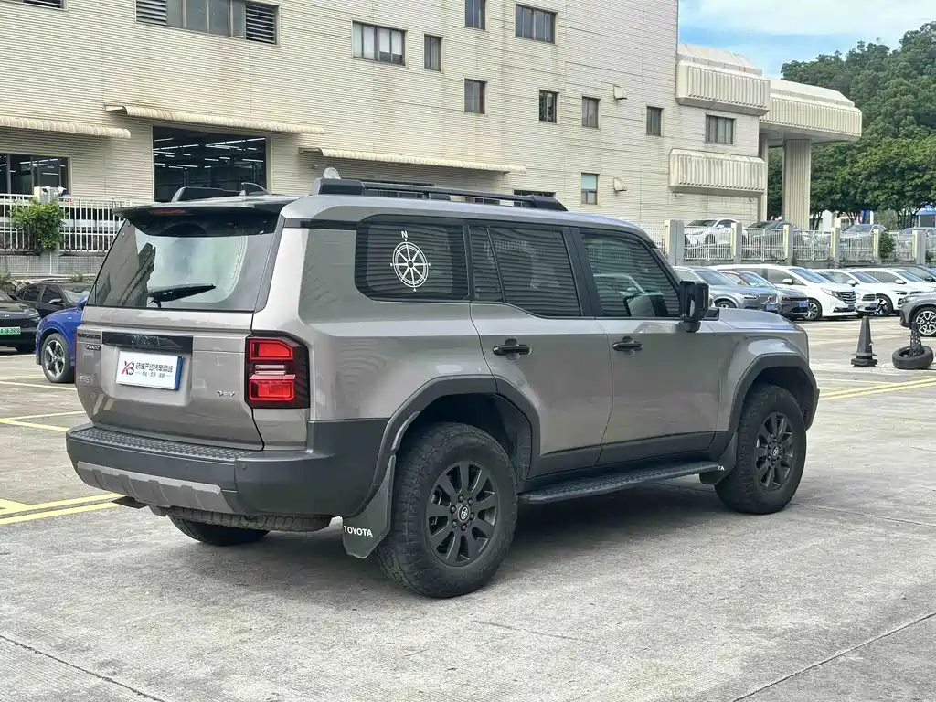 Toyota Prado — миниатюра 5