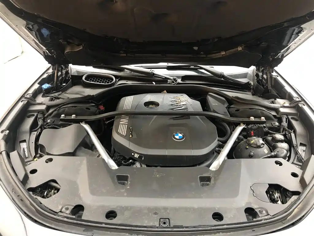BMW 7 Series — миниатюра 17