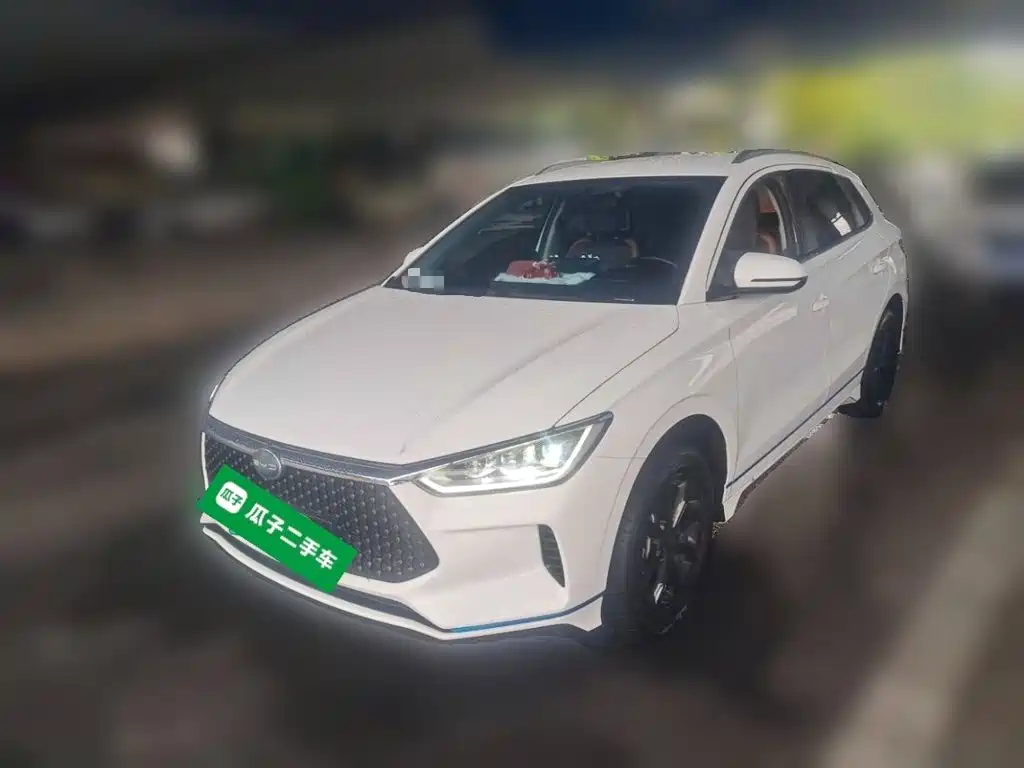BYD e2