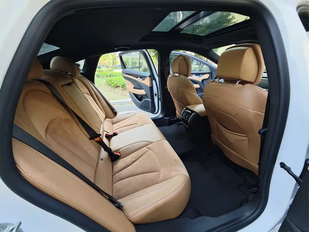 Buick LaCrosse — миниатюра 9