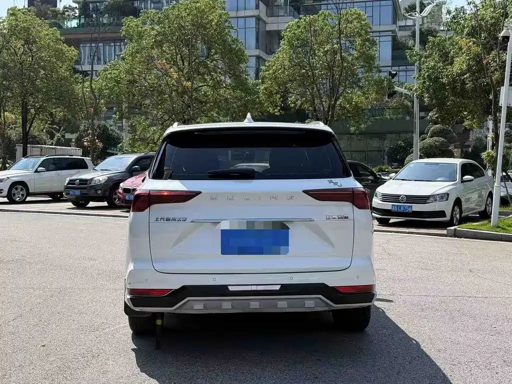 Wuling Victory — миниатюра 4