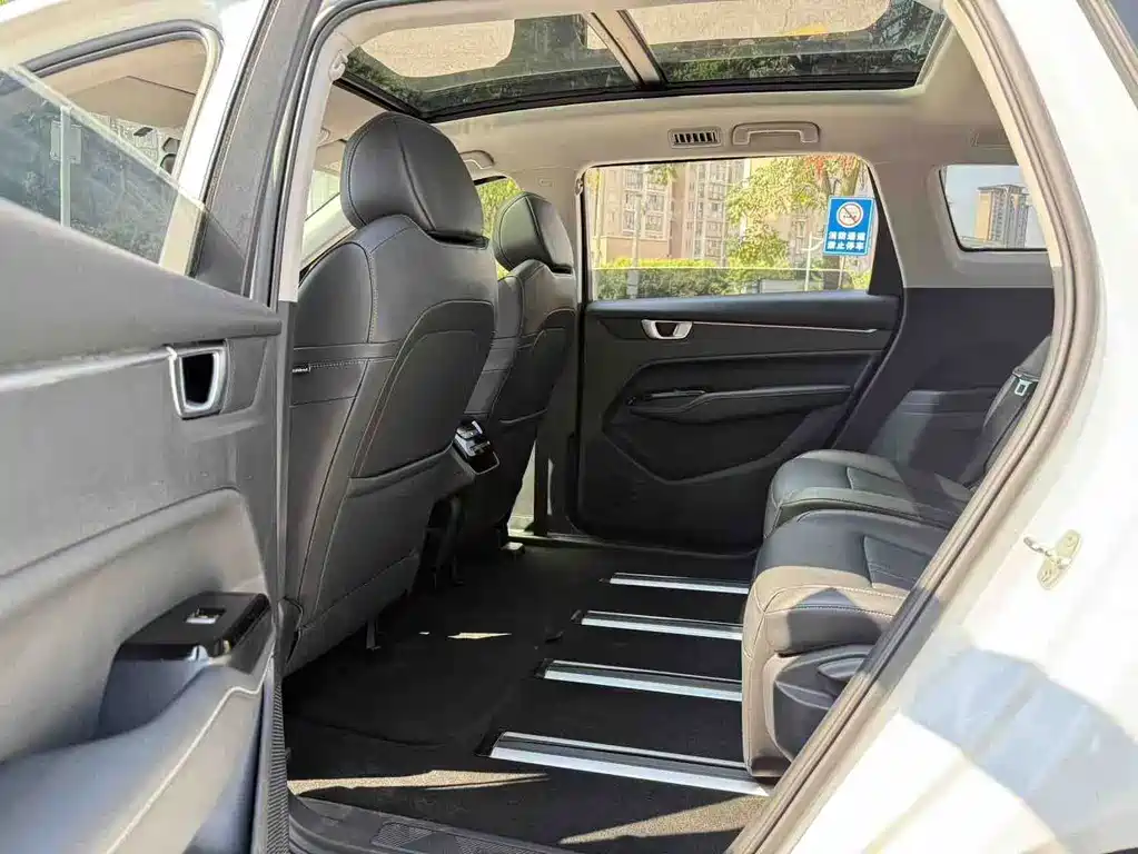 Wuling Victory — миниатюра 11