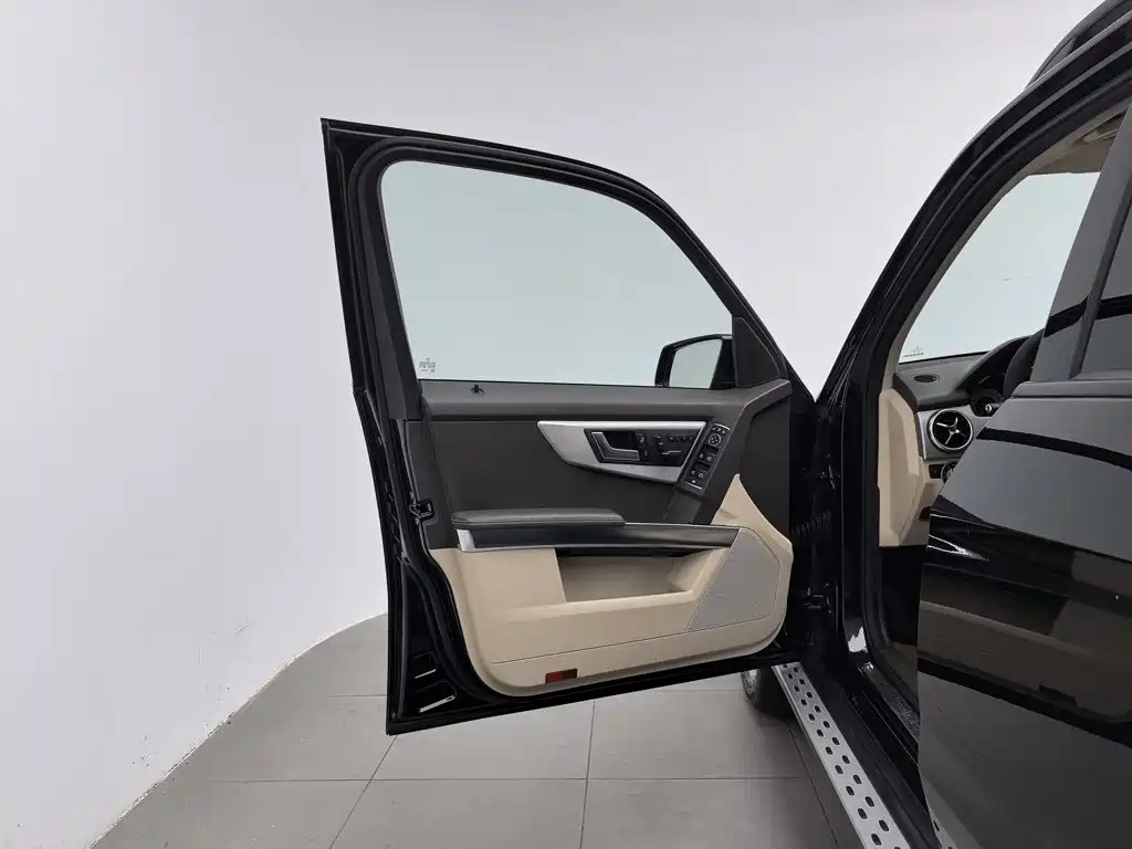 Mercedes-Benz GLK-Class — миниатюра 8