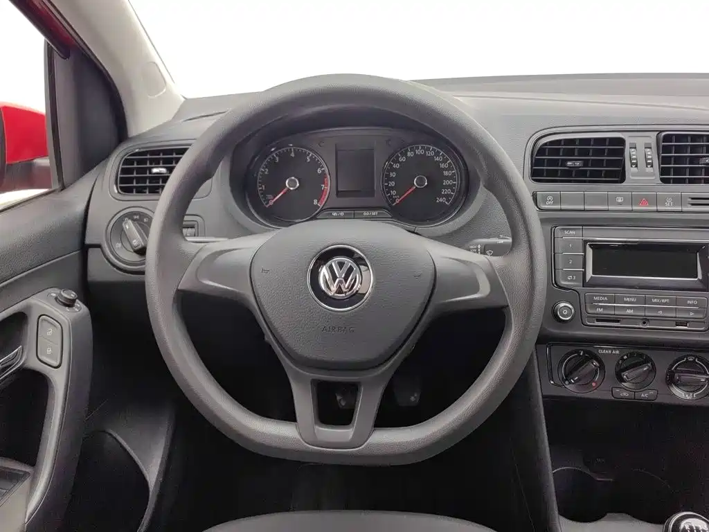 Volkswagen Polo — миниатюра 11