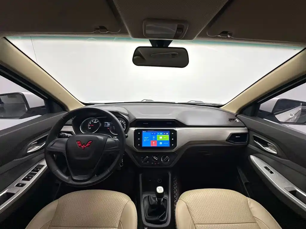 Wuling Hongguang — миниатюра 4