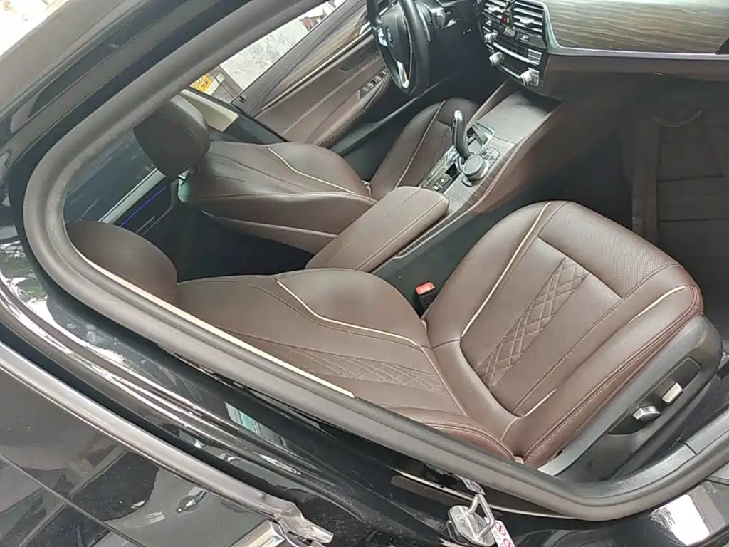 BMW 5 Series — миниатюра 25