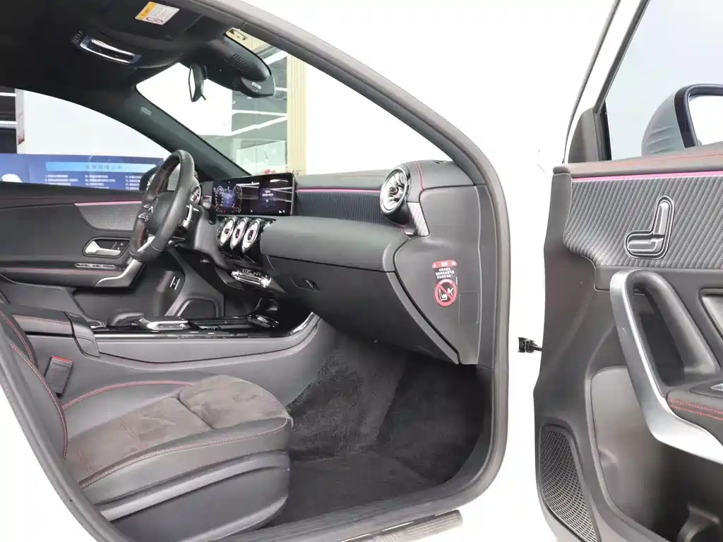 Mercedes-Benz A-Class — миниатюра 24
