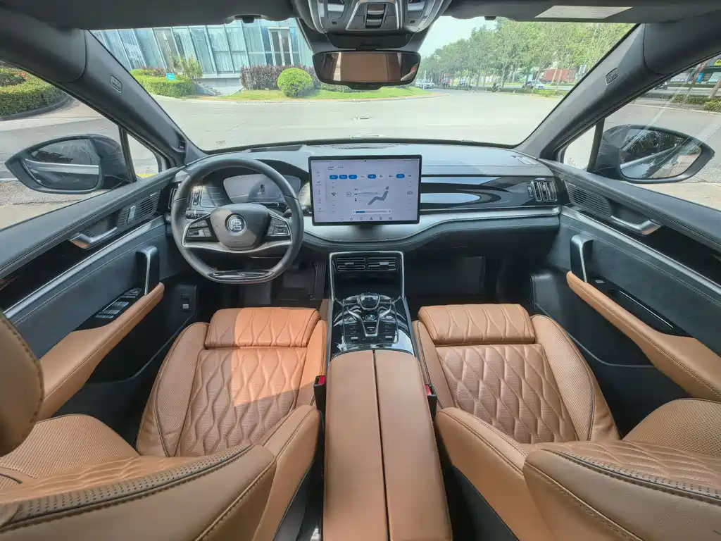 BYD Tang New Energy — миниатюра 7