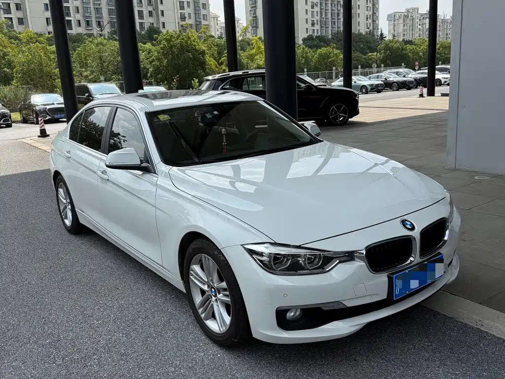 BMW 3 Series — миниатюра 3