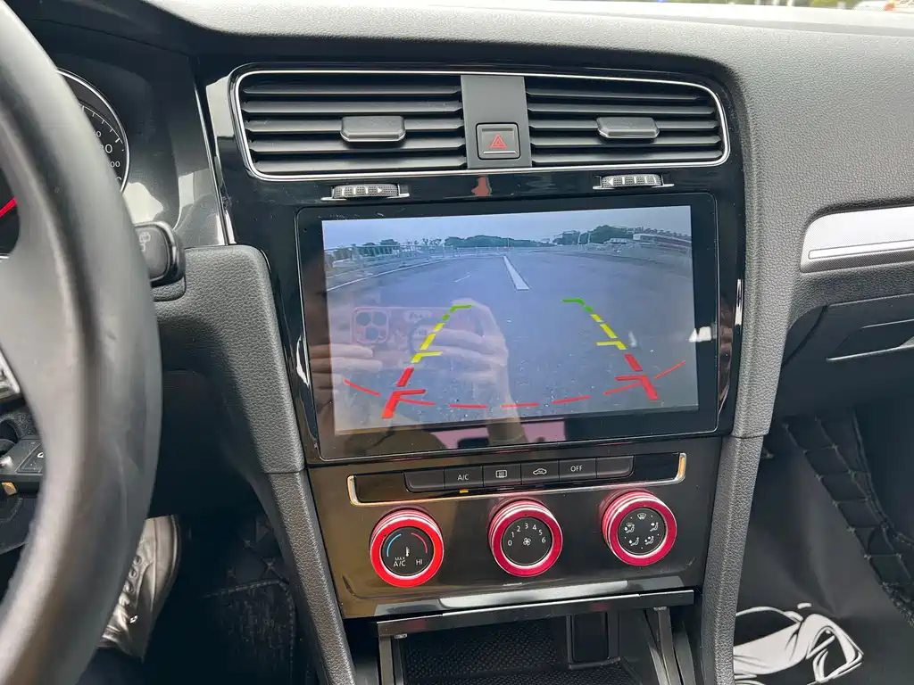 Volkswagen Golf 2018 230TSI AT Comfort