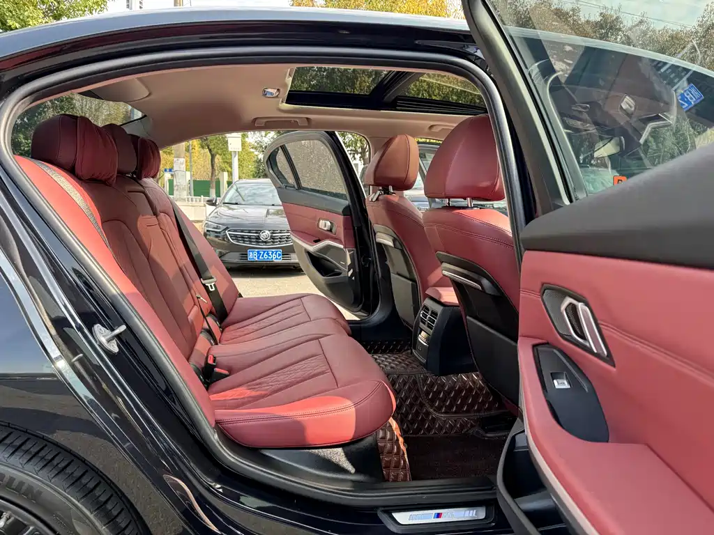 BMW 3 Series — миниатюра 14