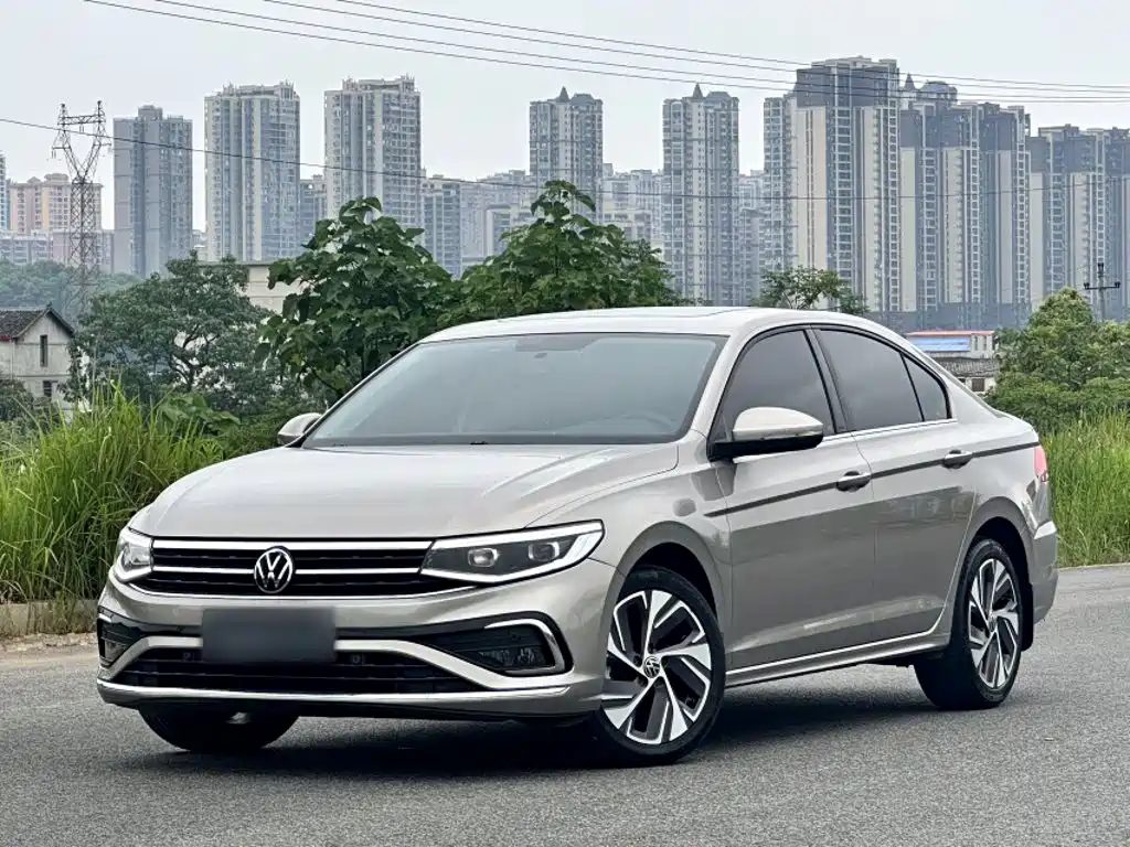 Volkswagen Bora 2023