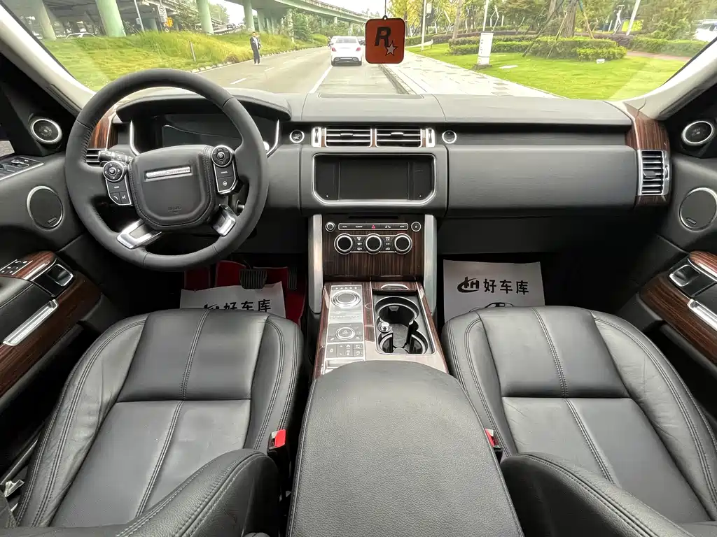 Land Rover Range Rover — миниатюра 9