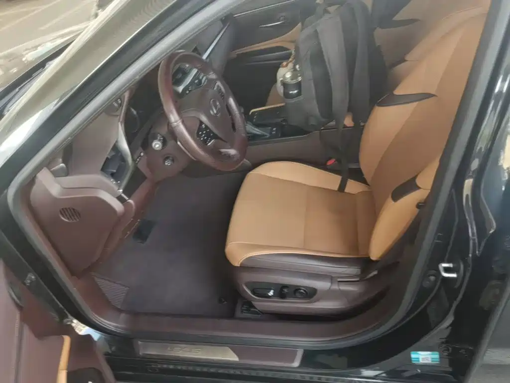 Lexus ES — миниатюра 15