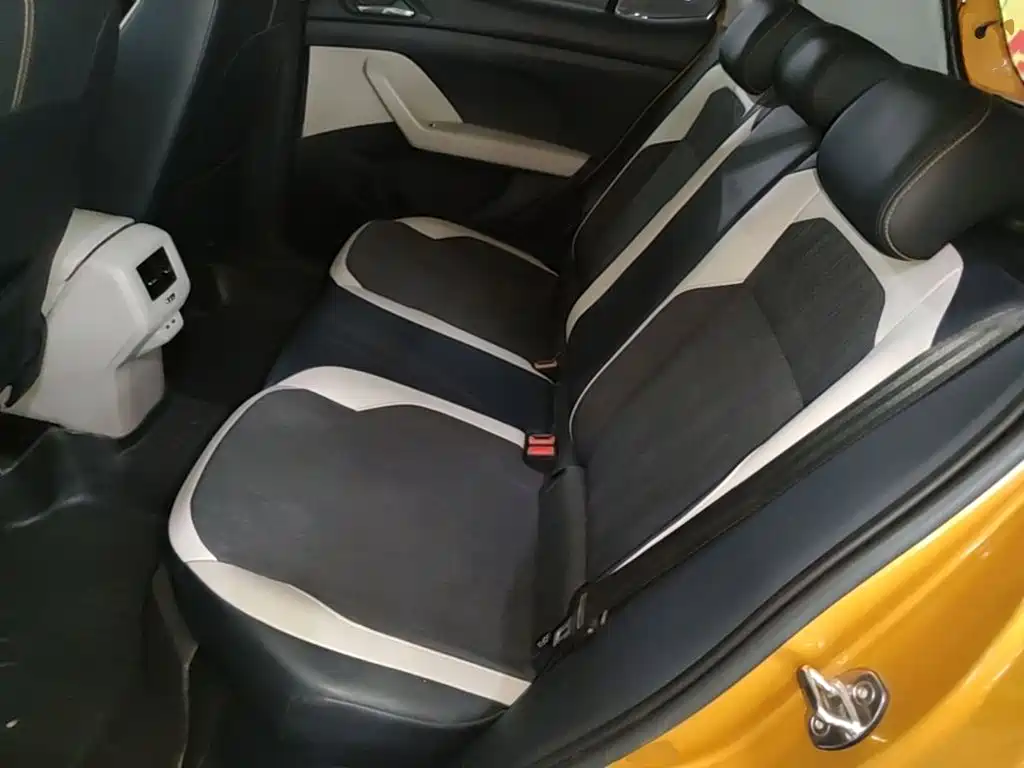 Volkswagen T-Cross — миниатюра 17