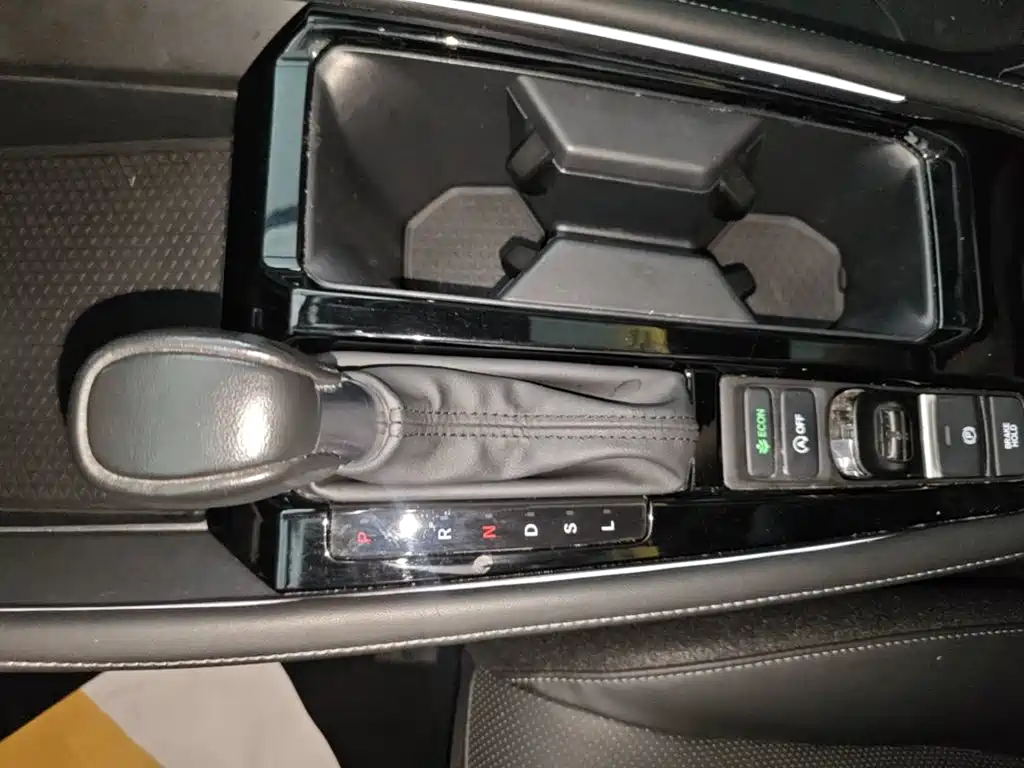 Honda Accord — миниатюра 14