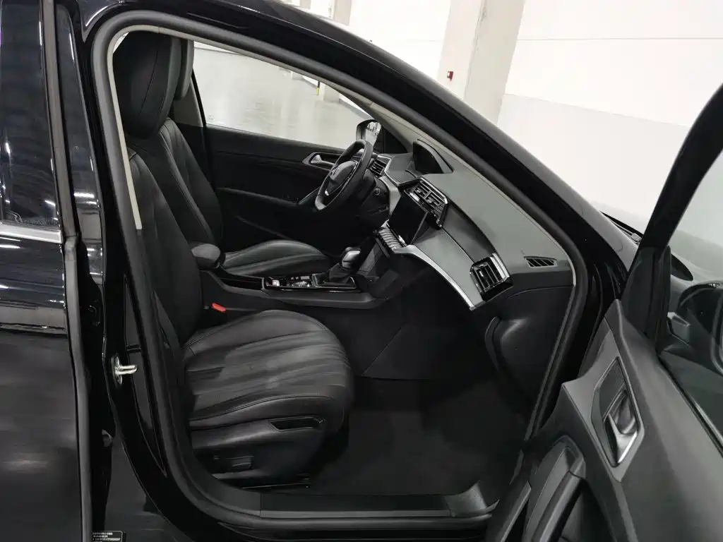 Peugeot 408 — миниатюра 23