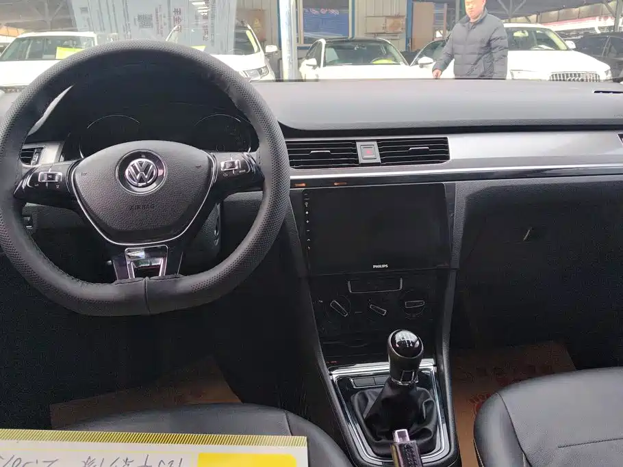 Volkswagen Bora — миниатюра 12