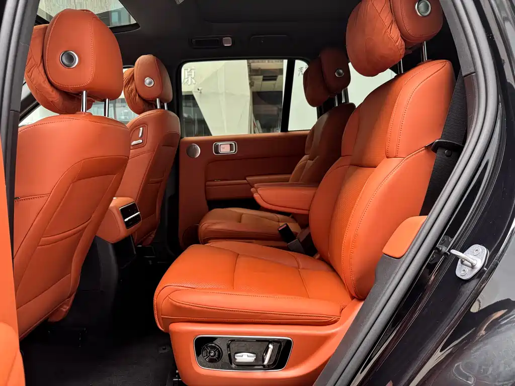 Li Auto Li L8 — миниатюра 10