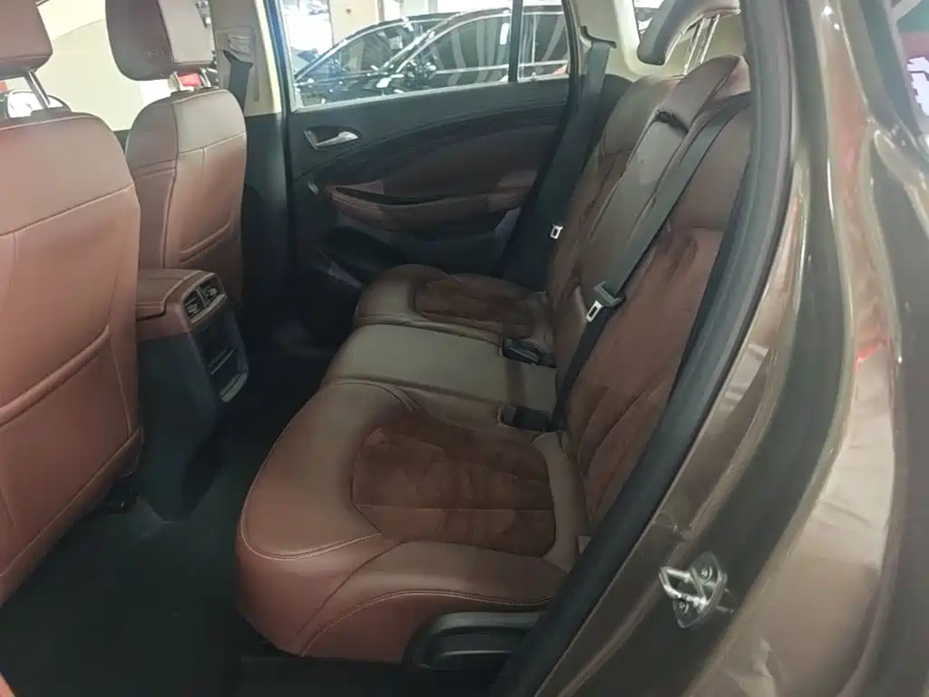 Buick Envision Plus — миниатюра 17