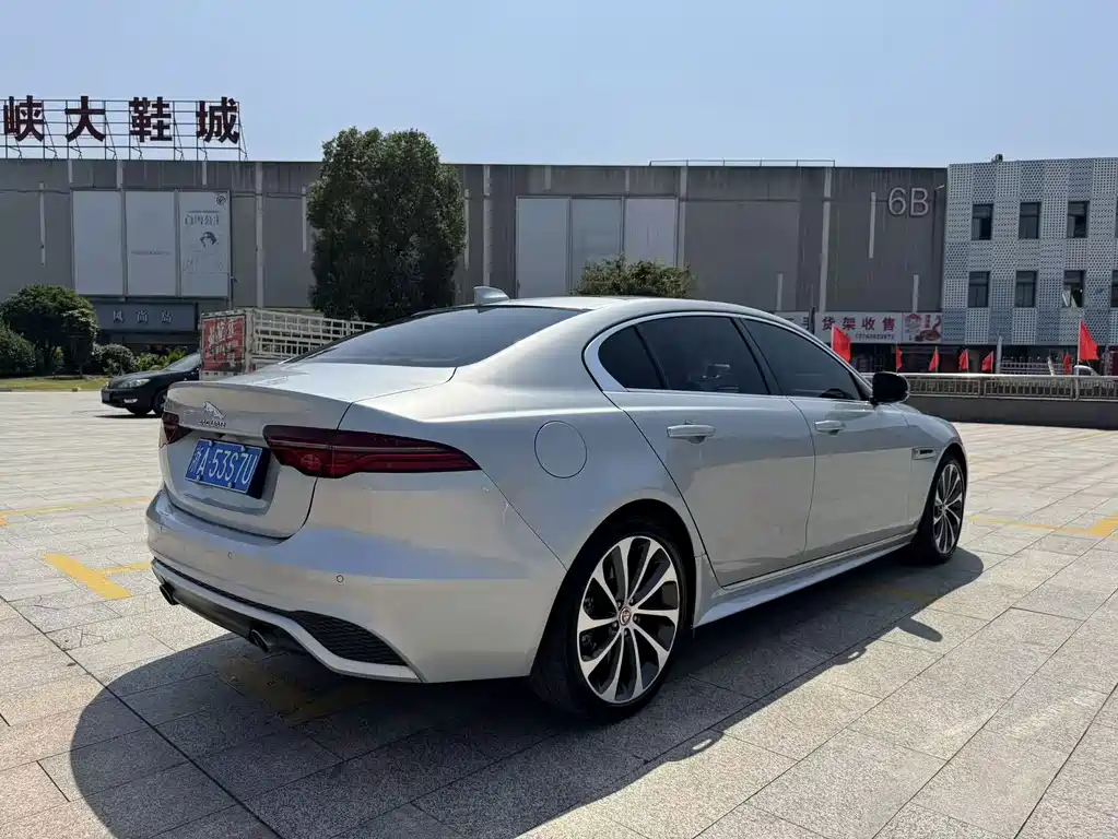 Jaguar XEL — миниатюра 7