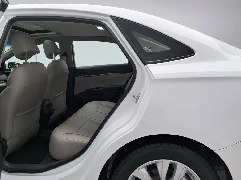 Buick Excelle — миниатюра 15