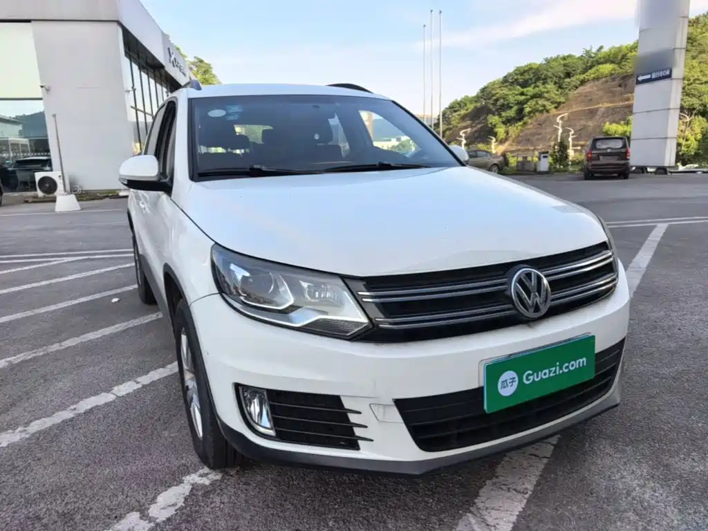 Volkswagen Tiguan 2015 1.8TSI AT