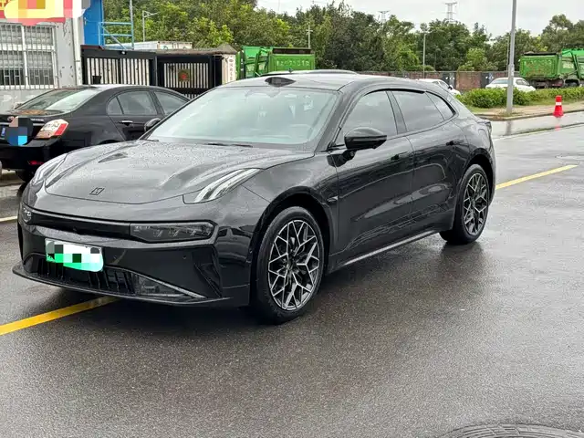 2024 Zeekr 001