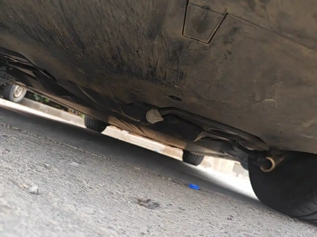Tesla Model Y — миниатюра 24