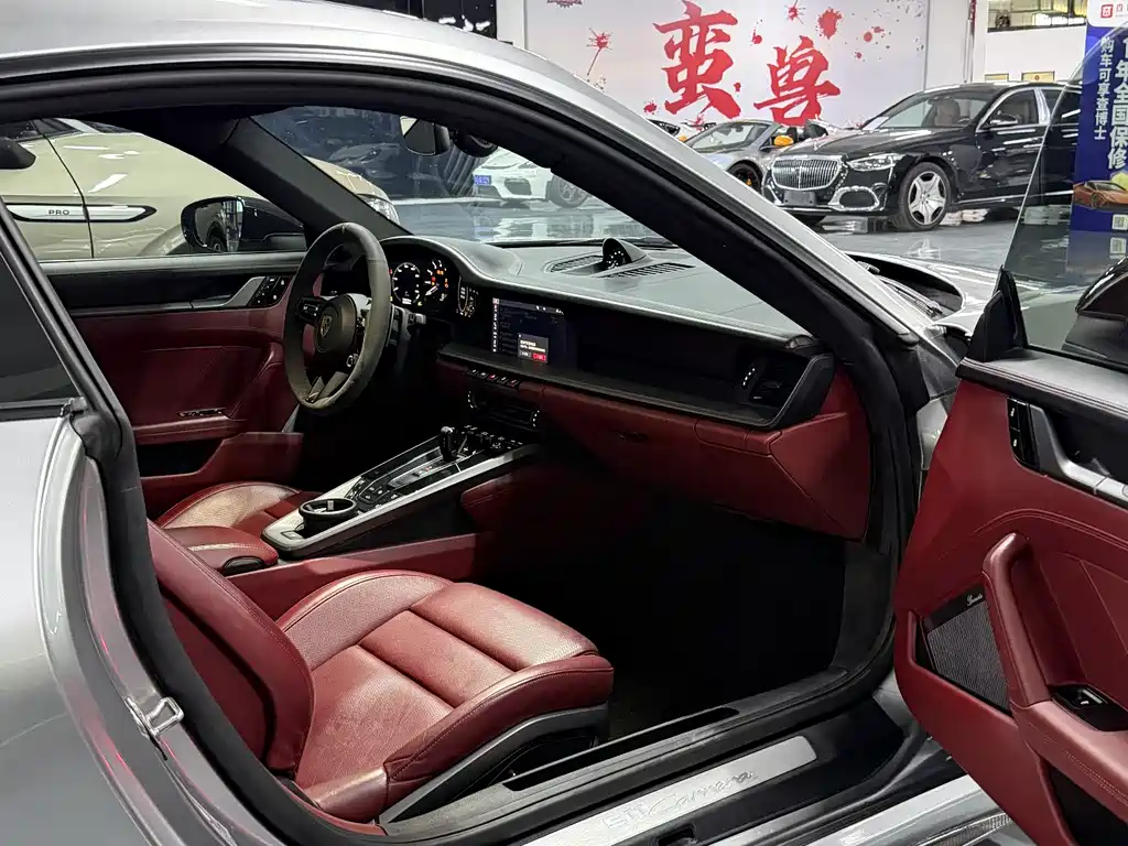 Porsche 911 2020 Carrera 3.0T