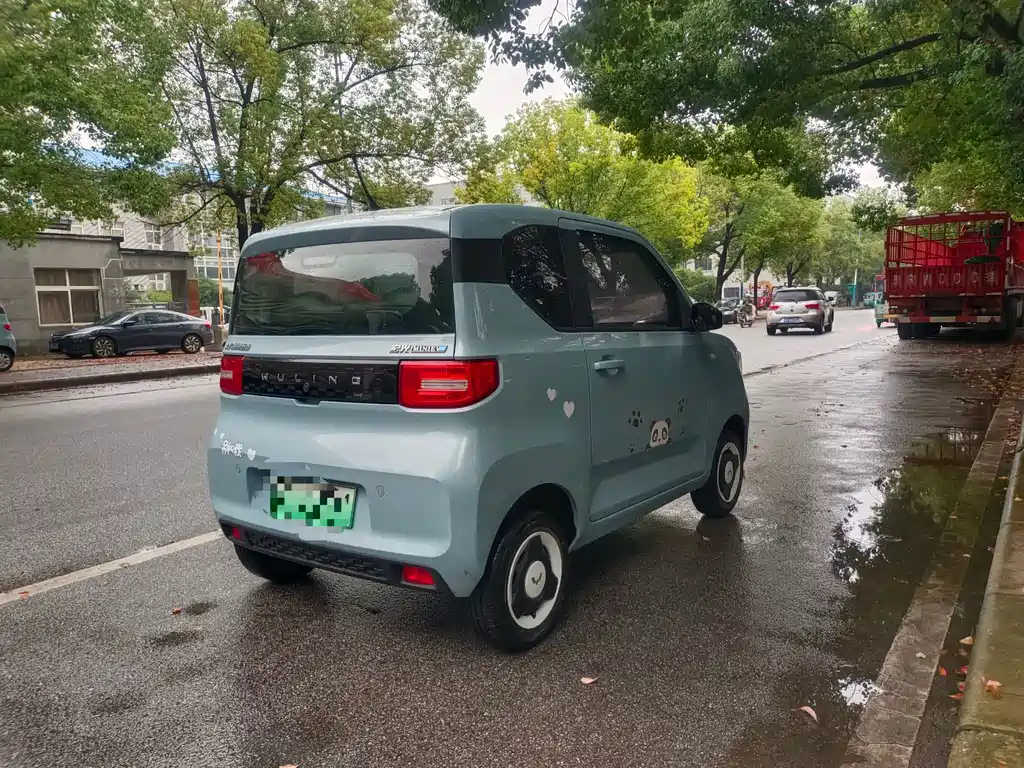 Wuling MINIEV — миниатюра 9