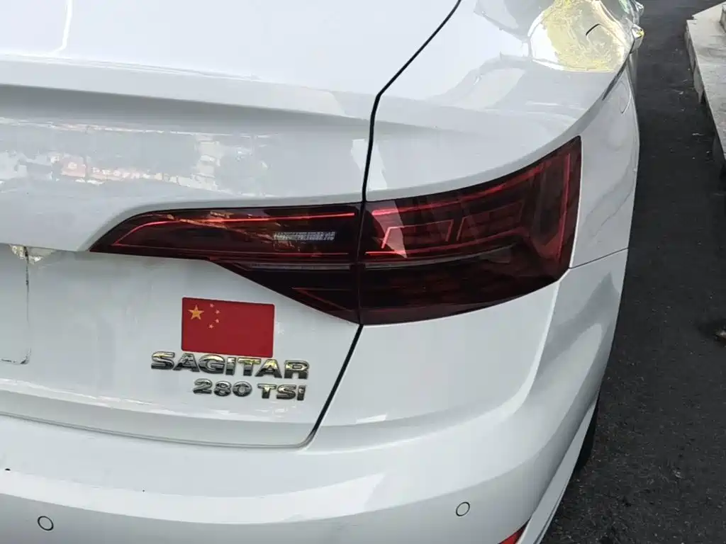 Volkswagen Sagitar — миниатюра 8