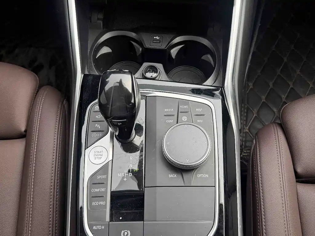 BMW 3 Series — миниатюра 14