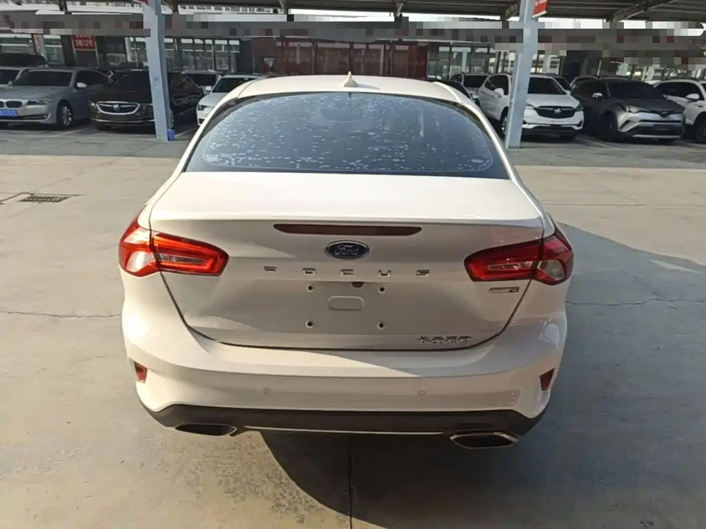 Ford Focus — миниатюра 6