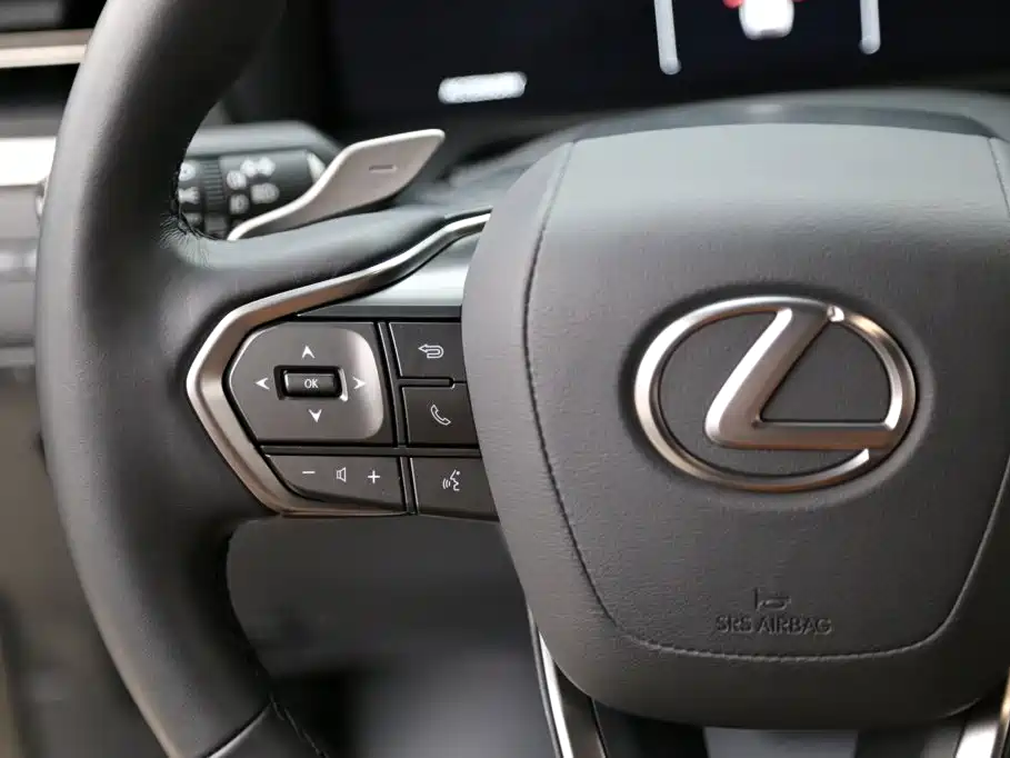Lexus GX — миниатюра 15