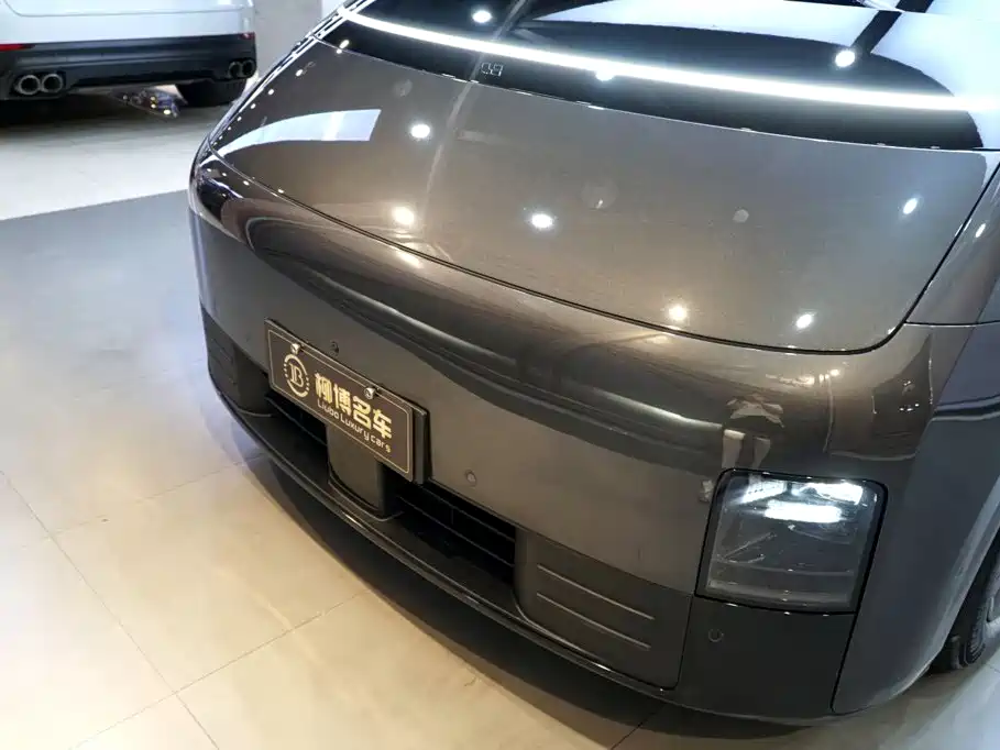 Li Auto Li MEGA — миниатюра 18